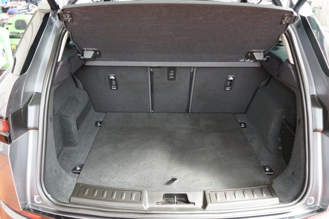 LAND ROVER Range Rover Evoque usata, con Bluetooth