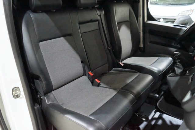 TOYOTA Proace usata, con Sensori di parcheggio posteriori