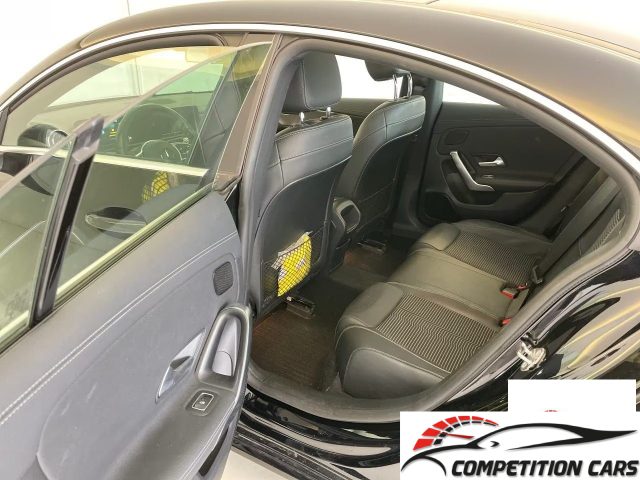 MERCEDES-BENZ CLA 200 usata, con Chiusura centralizzata
