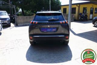 PEUGEOT 2008 usata, con Autoradio