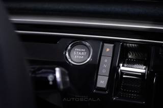 PEUGEOT 3008 usata, con Volante in pelle