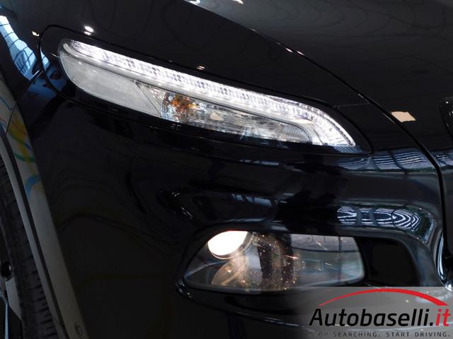 JEEP Cherokee usata, con Touch screen