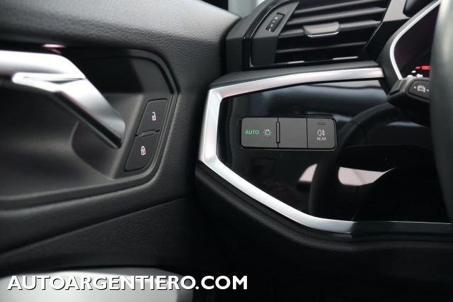 AUDI Q3 usata, con Specchietti laterali elettrici