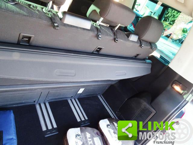 VOLKSWAGEN Multivan usata, con Monitoraggio pressione pneumatici