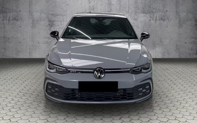 VOLKSWAGEN Golf usata, con Airbag laterali