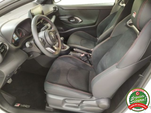 TOYOTA Yaris usata, con ESP