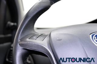 LANCIA Ypsilon usata, con Luci diurne