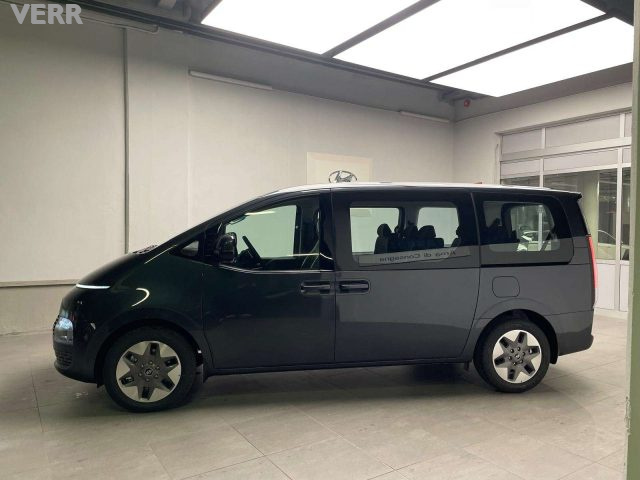 HYUNDAI Staria usata, con Controllo automatico clima