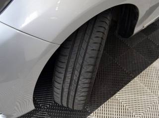 TOYOTA Yaris usata, con Sedile posteriore sdoppiato