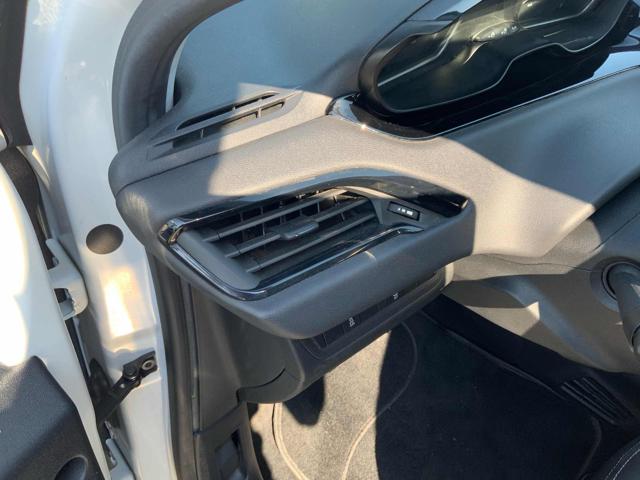 PEUGEOT 208 usata, con ESP