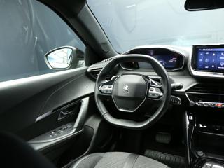 PEUGEOT 2008 usata, con Park Distance Control