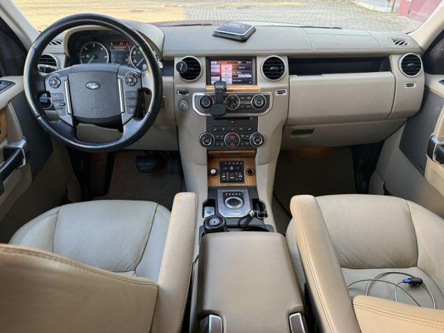 LAND ROVER Discovery usata, con Freno di stazionamento elettrico