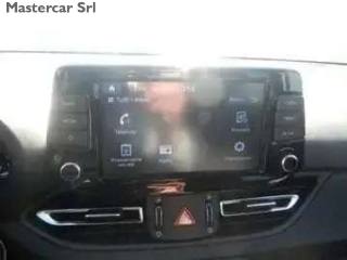 HYUNDAI i30 usata, con Autoradio