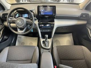TOYOTA Yaris Cross usata, con Controllo automatico clima