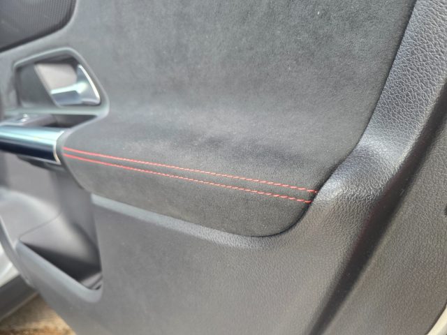 MERCEDES-BENZ GLA 200 usata 117