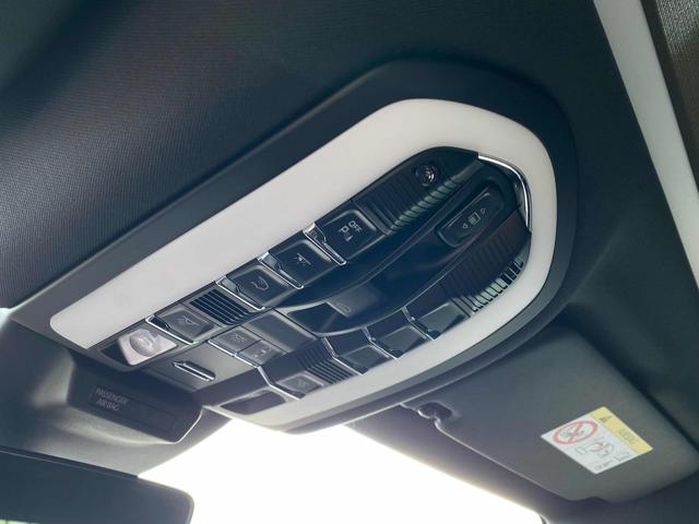 PORSCHE Macan usata, con Portellone posteriore elettrico