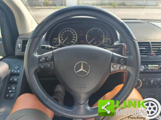 MERCEDES-BENZ A 180 usata, con Filtro antiparticolato