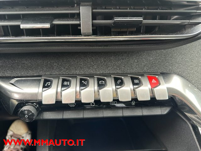 PEUGEOT 3008 usata, con Fari LED