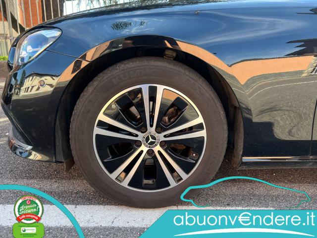 MERCEDES-BENZ E 220 usata, con Sedili riscaldati