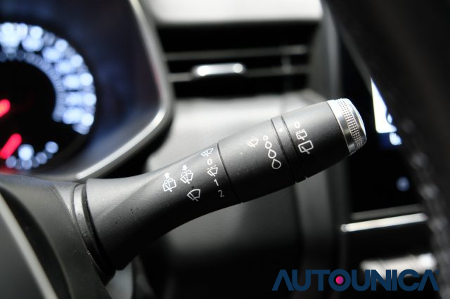 RENAULT Clio usata, con Volante multifunzione