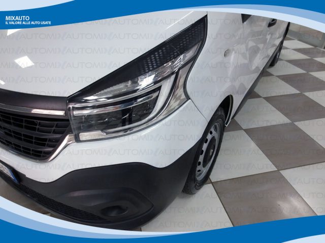 RENAULT Trafic usata, con ESP