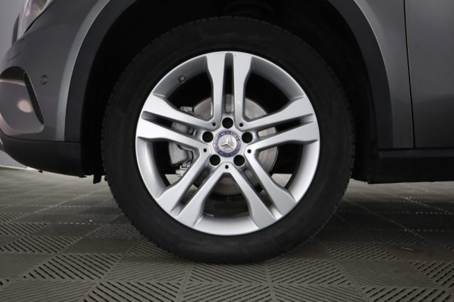 MERCEDES-BENZ CLA usata 9