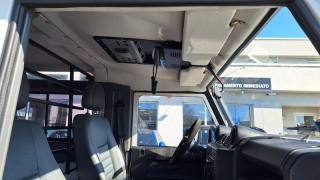 LAND ROVER Defender usata 15