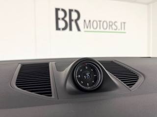 PORSCHE Macan usata, con Park Distance Control