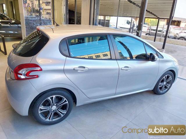 PEUGEOT 208 usata, con Climatizzatore