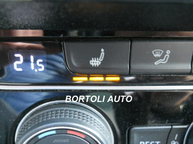 VOLKSWAGEN Passat Variant usata, con ESP