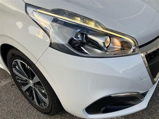 PEUGEOT 208 usata 6
