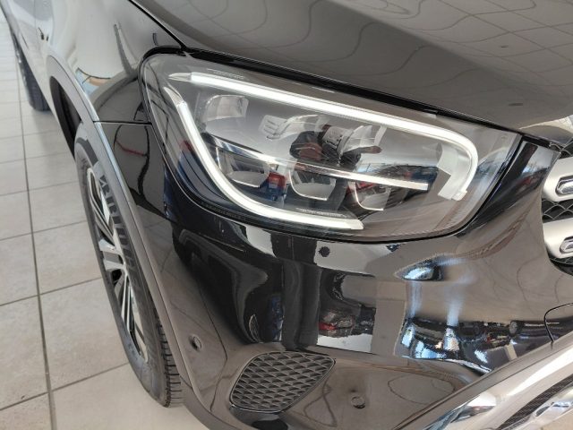 MERCEDES-BENZ GLC 300 usata, con Leve al volante