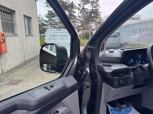 FORD Tourneo Custom usata, con Autoradio