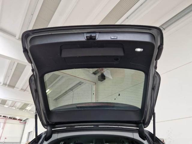AUDI A4 usata, con Park Distance Control