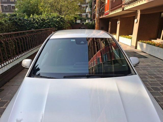 MERCEDES-BENZ B 180 usata, con Autoradio digitale