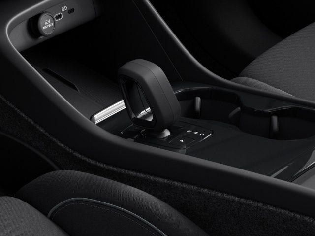 VOLVO EC40 usata, con Controllo automatico clima