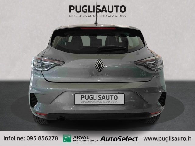 RENAULT Clio usata, con Autoradio