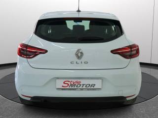 RENAULT Clio usata, con Fari LED