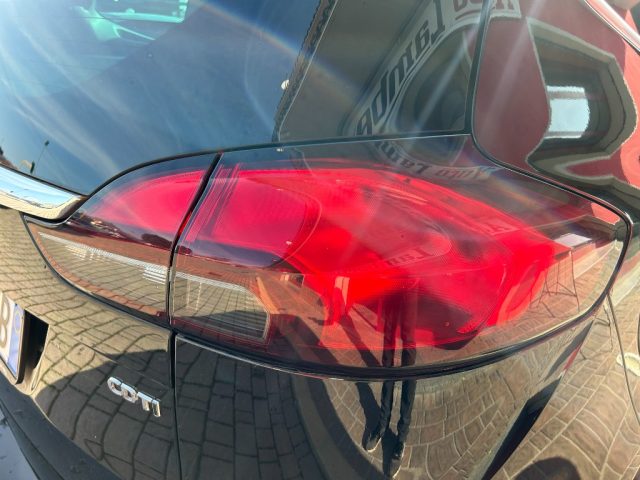 OPEL Zafira usata, con USB