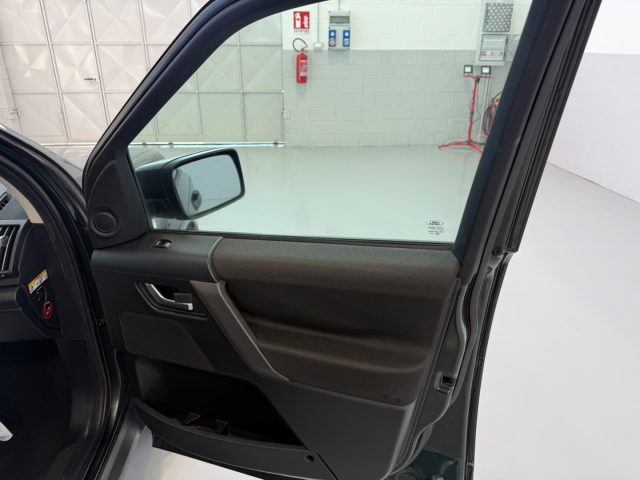 LAND ROVER Freelander usata 24