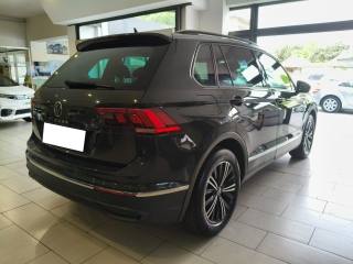 VOLKSWAGEN Tiguan usata, con Autoradio