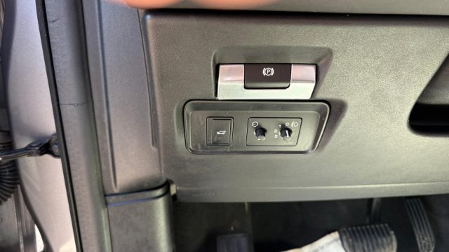 LAND ROVER Discovery Sport usata, con Fari LED