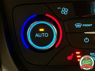 FORD Kuga usata, con Fari Xenon