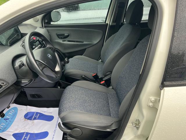 LANCIA Ypsilon usata, con Controllo trazione