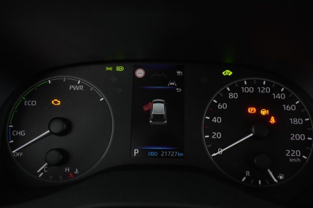 TOYOTA Yaris usata 11