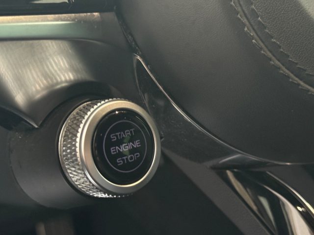 MASERATI Grecale usata, con Volante in pelle