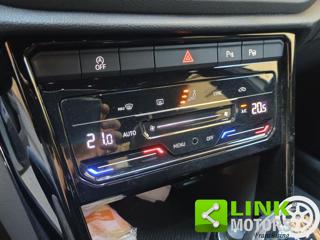 VOLKSWAGEN T-Roc usata, con Sedili riscaldati