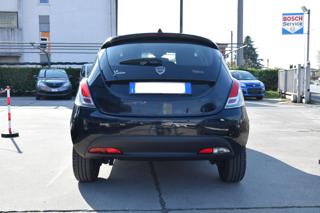 LANCIA Ypsilon usata, con Autoradio