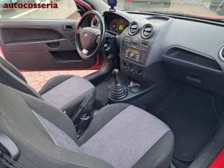 FORD Fiesta usata, con Chiusura centralizzata