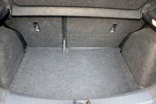 NISSAN Micra usata, con USB